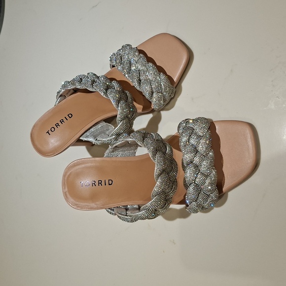 torrid Shoes - NWOT Torrid Shimmering/Sparkly Silver Braided High Heels (Size 7.5 WW)